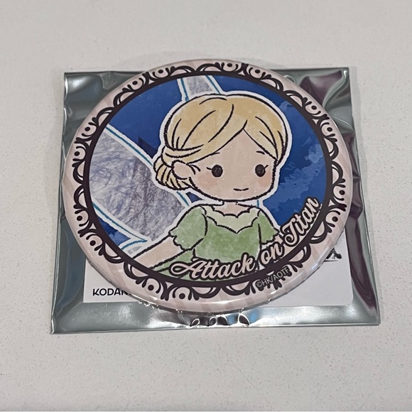Attack on Titan Historia Reiss GraffArt Can Badge Shingeki no Kyojin Douwa ver - Picture 2 of 4